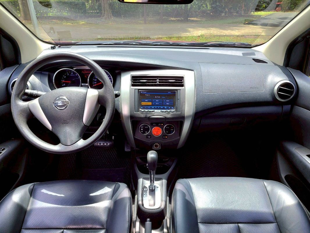 NISSAN