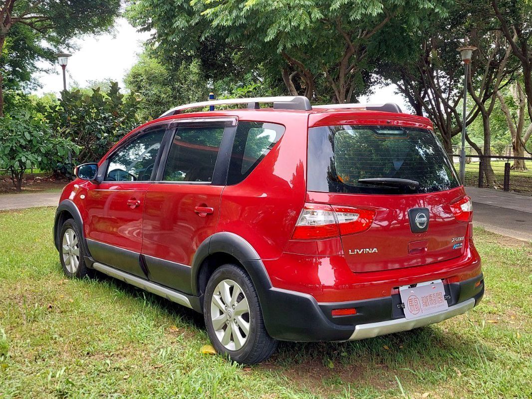 NISSAN