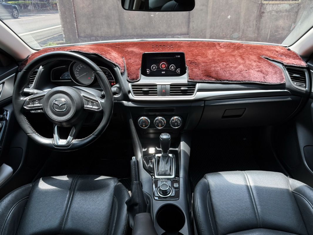 MAZDA