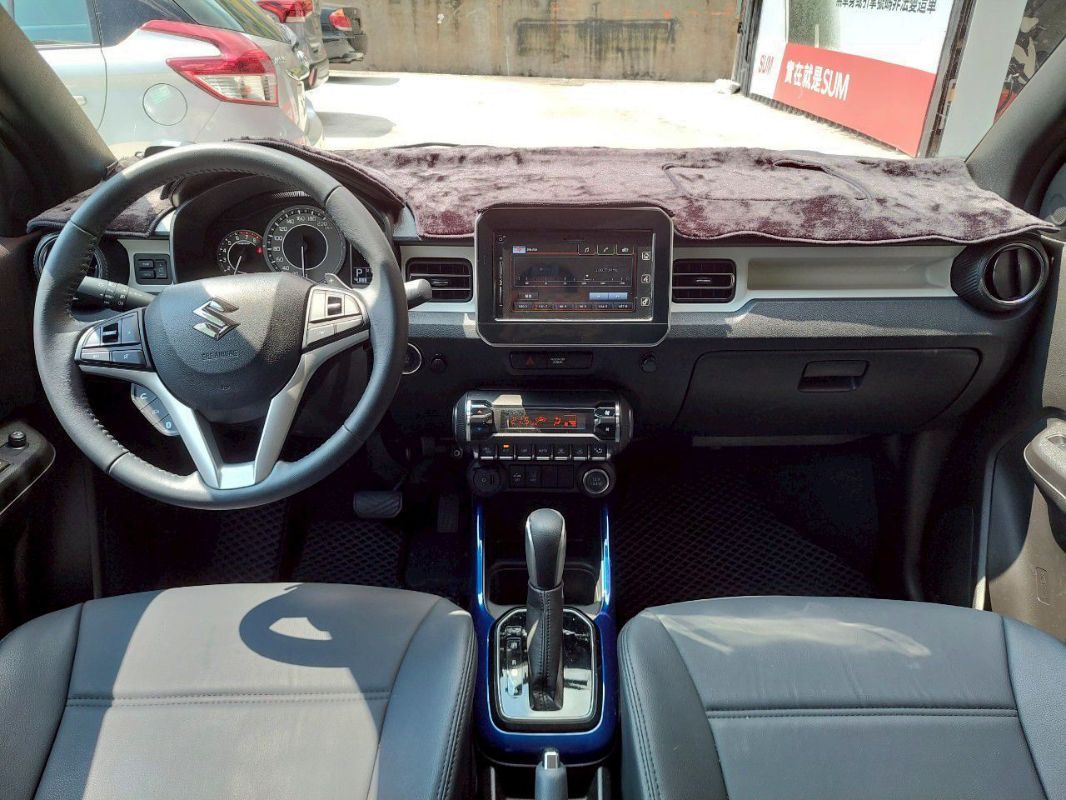 SUZUKI