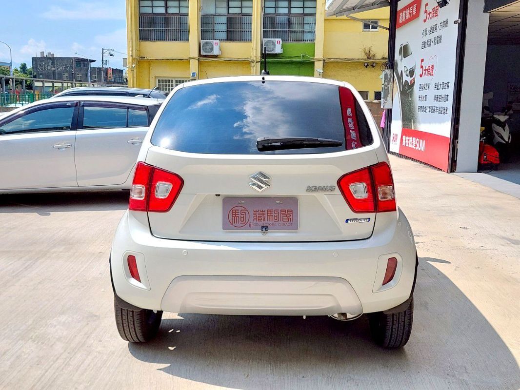 SUZUKI