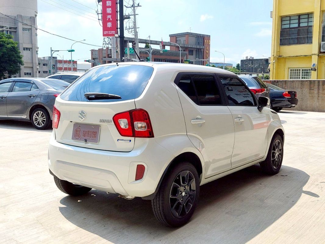SUZUKI