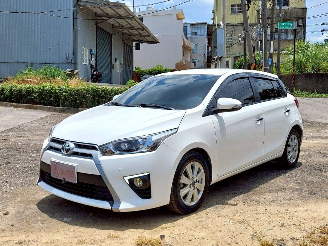 TOYOTA YARIS