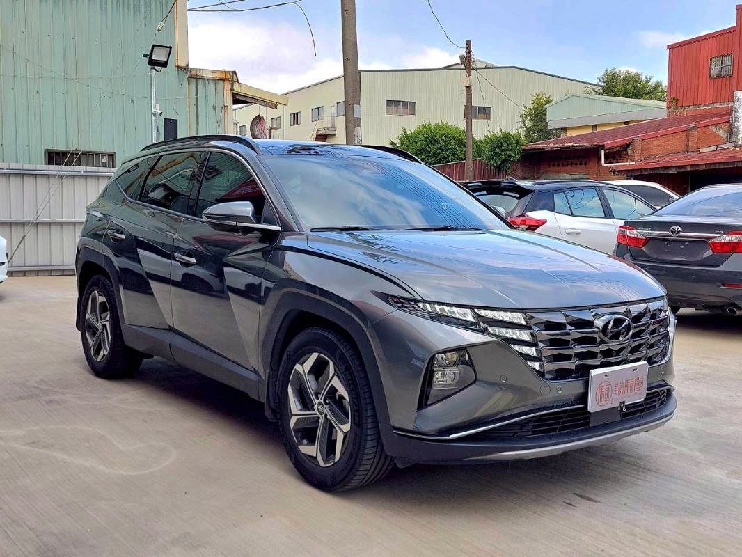 HYUNDAI