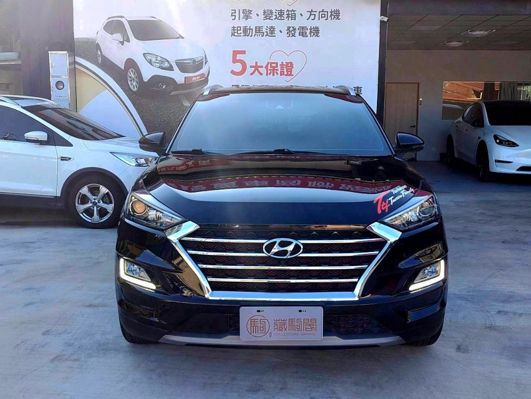 HYUNDAI