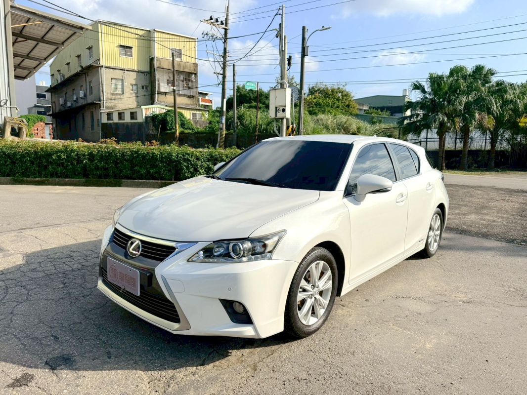 LEXUS CT200H