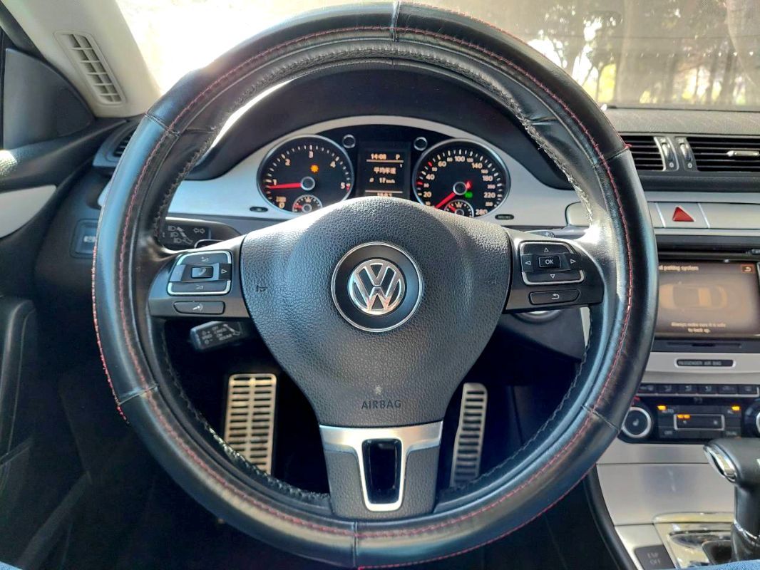 VOLKSWAGEN