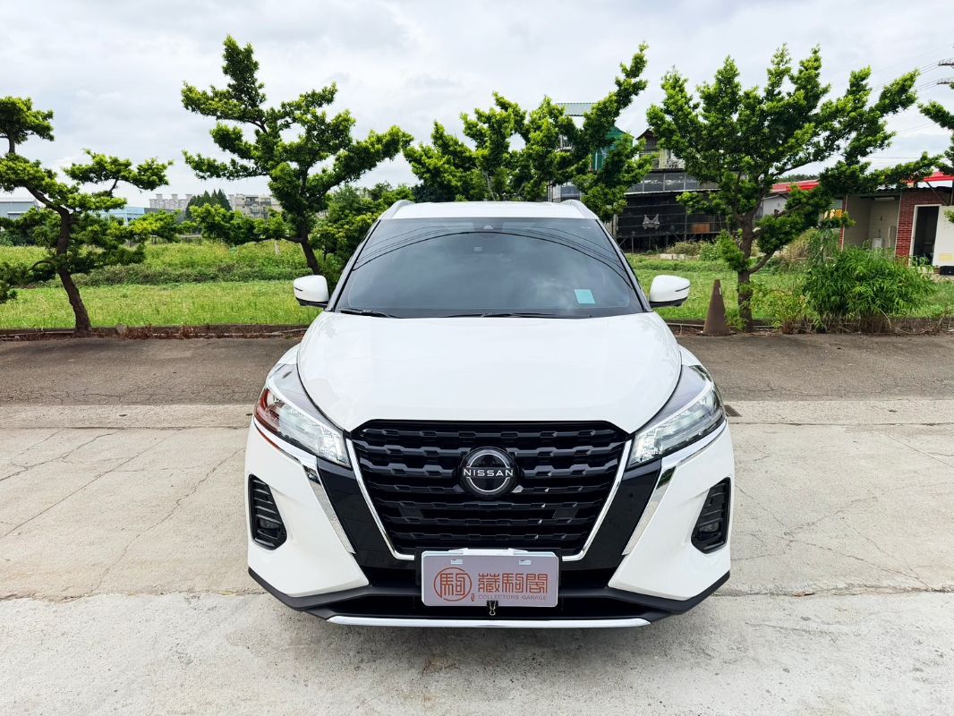 NISSAN